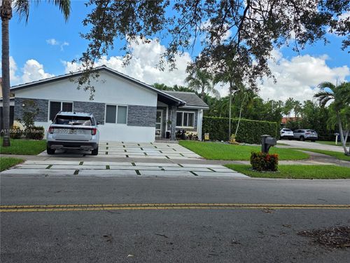 13723 Sw 15th St, Miami, FL, 33184-2716 | Card Image