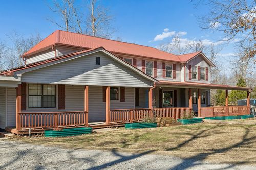485 Lower Roans Creek Rd, Linden, TN, 37096-5113 | Card Image