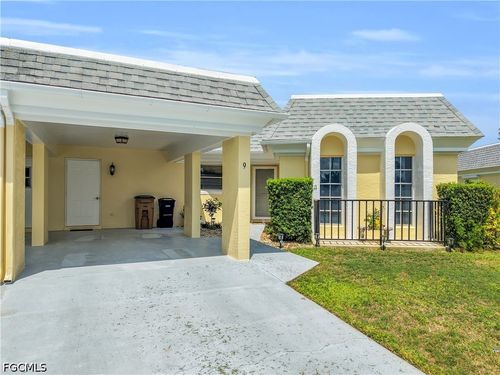 9 Regency Ct, LEHIGH ACRES, FL, 33936-5287 | Card Image