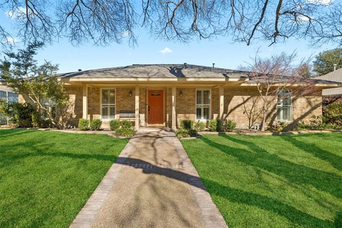 2111 Goldenrod Dr, Richardson, TX, 75081-3934 | Card Image