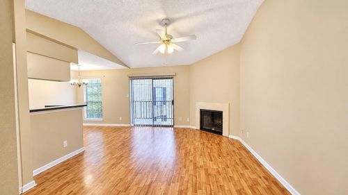 1304-2120 El Paseo St, Houston, TX, 77054-3213 | Card Image