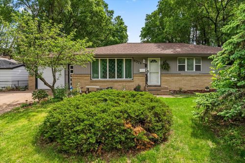 6371 7th St Ne, Fridley, MN, 55432-5007 | Card Image