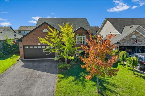 8 Lindan St, Smithville, ON, L0R2A0 | Card Image