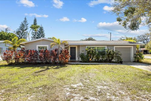 907 Antigua Ave, Fort Pierce, FL, 34982-5811 | Card Image