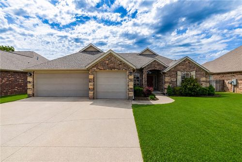 4600 Sw Skyline St, Bentonville, AR, 72713-7806 | Card Image
