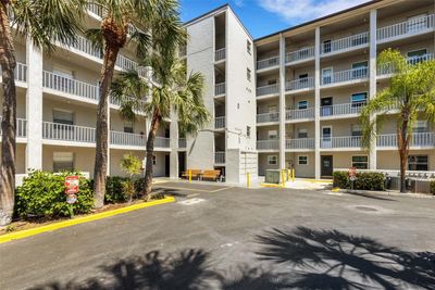 O216 - 3118 Lake Bayshore Drive, Condo with 2 bedrooms, 2 bathrooms and null parking in BRADENTON FL | Image 1