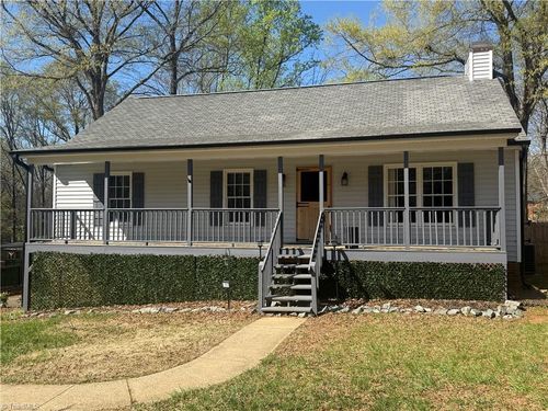 930 Hazelwood Dr, Winston-Salem, NC, 27103-5340 | Card Image