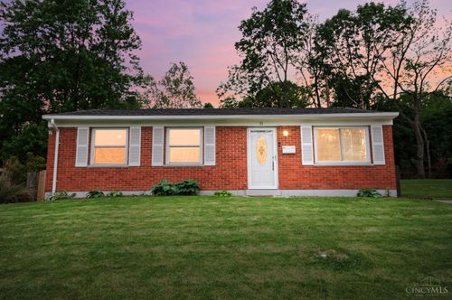 33 Weinman Dr, Hamilton, OH, 45013-2250 | Card Image