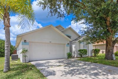 7925 Magnolia Bend Court, House other with 4 bedrooms, 3 bathrooms and null parking in Kissimmee FL | Image 2