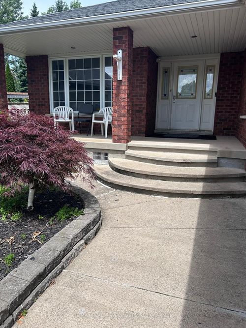 7594 Canterbury Cres, Niagara Falls, ON, L2H3E7 | Card Image