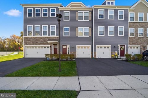 51 Turin Way, MOUNT LAUREL, NJ, 08054-9680 | Card Image