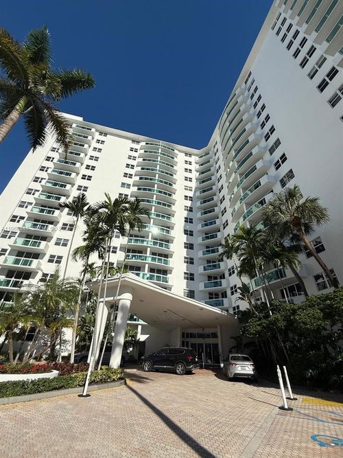 107-3001 S Ocean Dr, Hollywood, FL, 33019-2862 | Card Image
