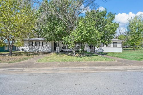 58 Pershing Dr, Denison, TX, 75020-8350 | Card Image