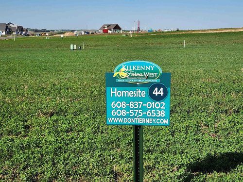 1521 S Holiday Dr, WAUNAKEE, WI, 53597 | Card Image