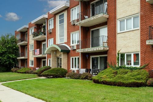apt-1a-4754 W 101st St, Oak Lawn, IL, 60453-4041 | Card Image