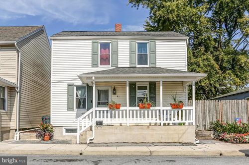 41 E High St, MIDDLETOWN, PA, 17057-1902 | Card Image