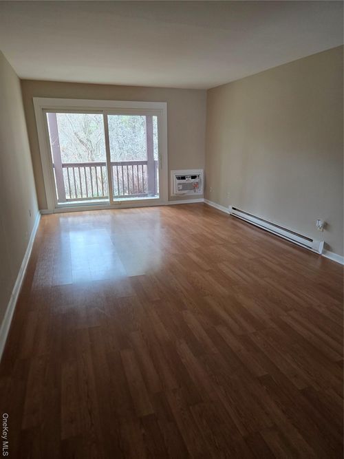 apt-171-171-40-171 W 4th St, Patchogue, NY, 11772-2135 | Card Image