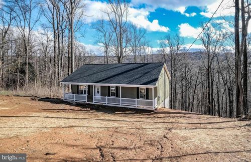 928 High Top Rd, LINDEN, VA, 22642-5435 | Card Image