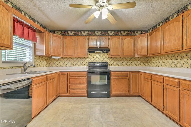 145 Linda Hts, House other with 3 bedrooms, 3 bathrooms and null parking in Fall Branch TN | Image 26