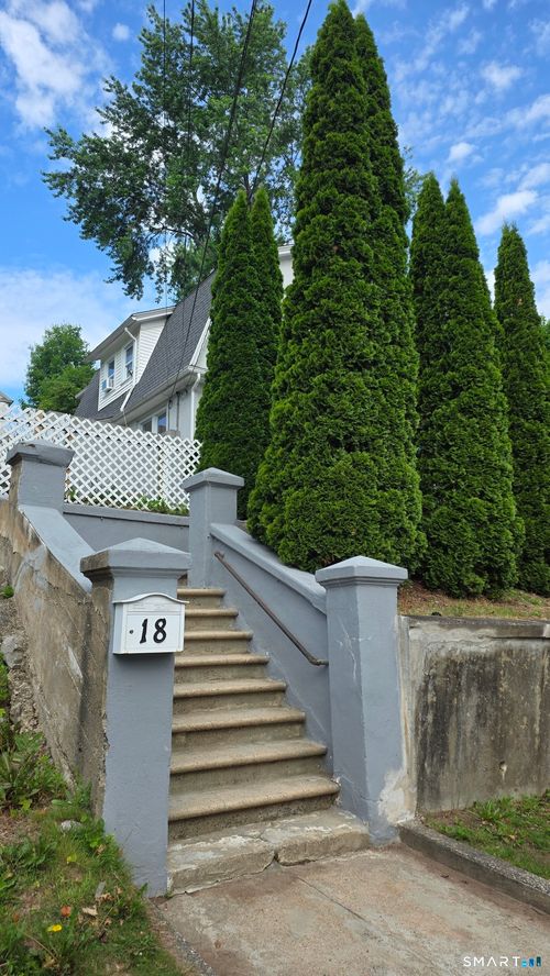 18 Greenmount Ter, Waterbury, CT, 06708-4213 | Card Image