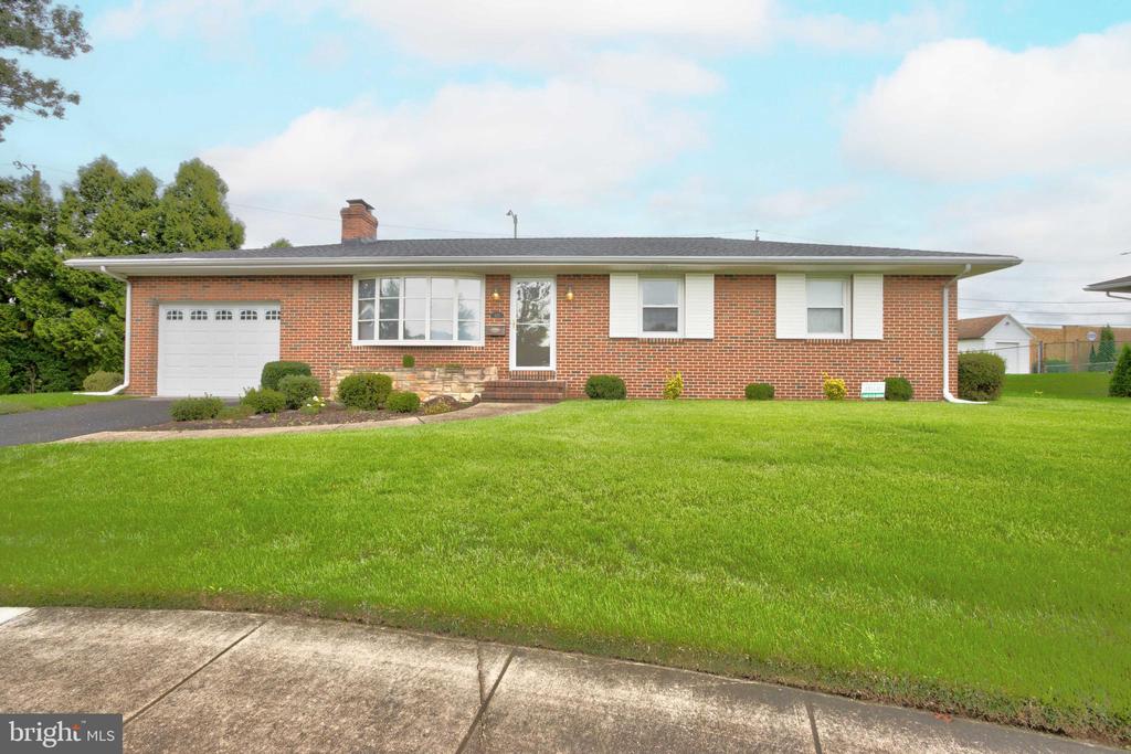 Gayle Dr, Linthicum Heights, MD 21090