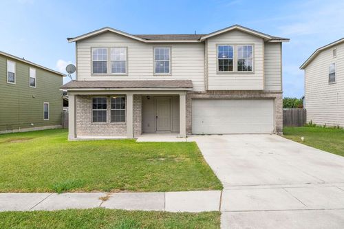 671 Nw Crossing Dr, New Braunfels, TX, 78130-2664 | Card Image