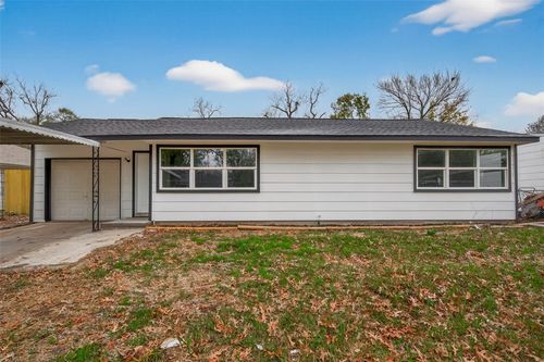 5833 Southlea St, Houston, TX, 77033-1734 | Card Image