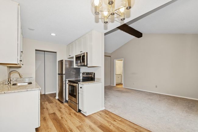 09_804OldSettlersTrl_Apt5_191001_KitchenBreakfastRoom_DownloadforMLS_2000x1333.jpg | Image 8