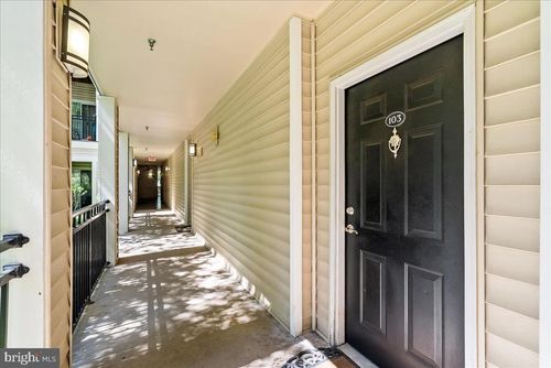 103-12913 Centre Park Cir, HERNDON, VA, 20171-5849 | Card Image