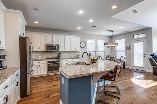 809 Llano Falls Dr, McKinney, TX, 75071-3552 | Card Image