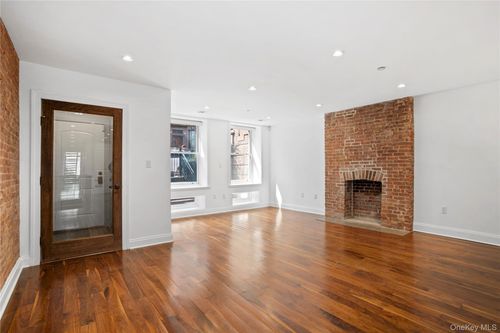 apt-1-5 W 120th St, New York, NY, 10027-6538 | Card Image
