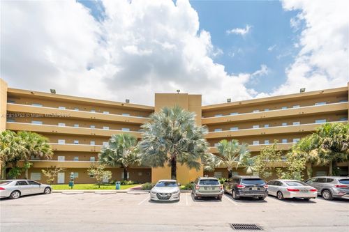 apt-402-4121 Stirling Rd, Davie, FL, 33314-7505 | Card Image