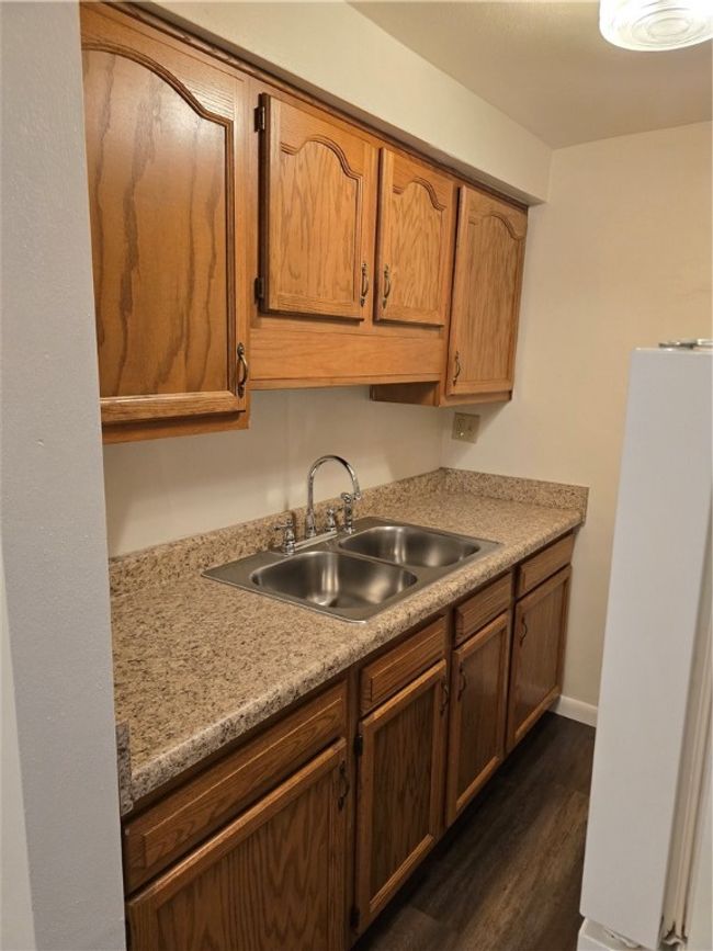 APT-3 - 2604 Brodhead Rd, Condo with 1 bedrooms, 1 bathrooms and 1 parking in Aliquippa PA | Image 7