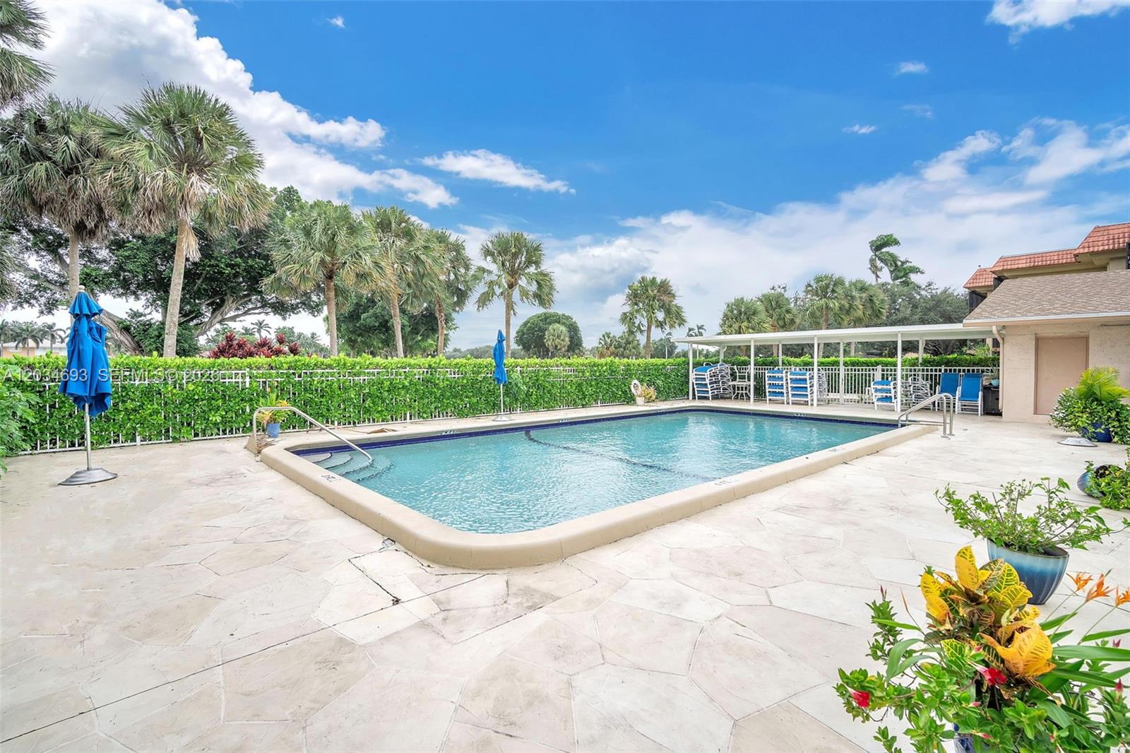 Residential in Plantation 2