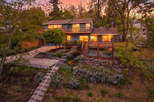 301 Hillcrest Street, Ashland, OR, 97520 | Card Image