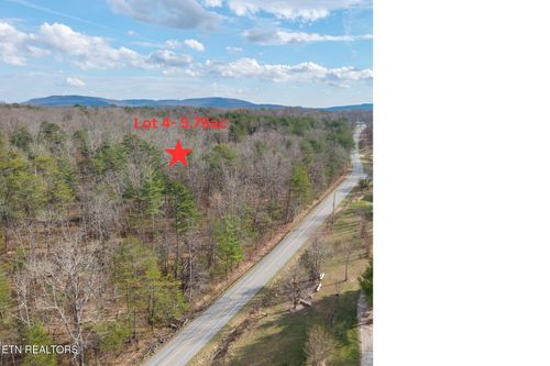 4 Chestnut Hill Rd, Crossville, TN, 38555-2405 | Card Image