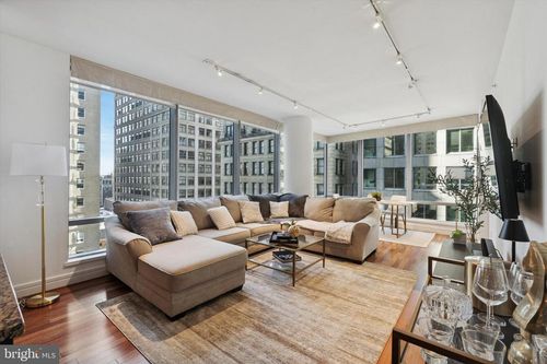15h-1414 S Penn Sq, PHILADELPHIA, PA, 19102-2547 | Card Image