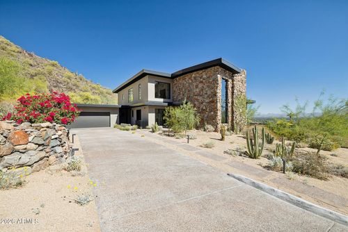 8200 N Charles Dr, Paradise Valley, AZ, 85253-2405 | Card Image