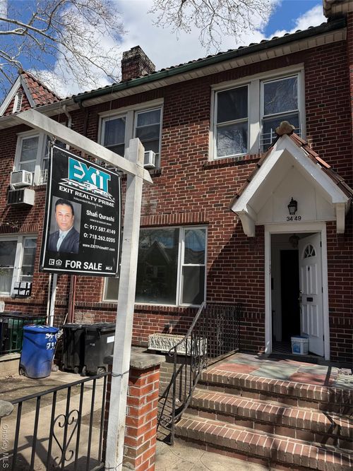 3449 73rd St, Jackson Heights, NY, 11372-2111 | Card Image