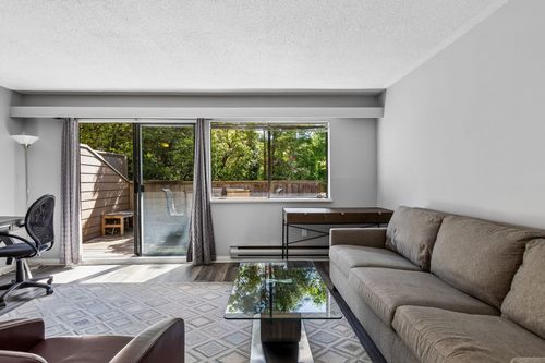 102-107 W 27th St, North Vancouver, BC, V7N4G5 | Card Image