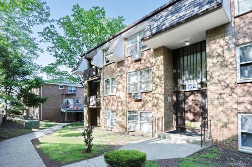 e-152 Kearsing Pkwy, Monsey, NY, 10952-2232 | Card Image
