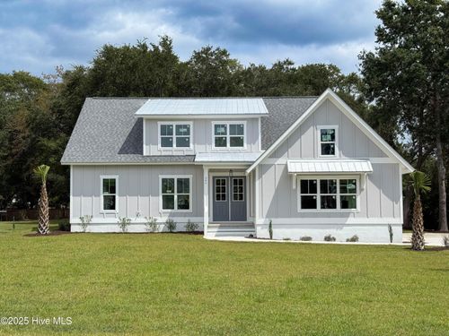 247 Tumbling Brook Ln, Holly Ridge, NC, 28445-7778 | Card Image