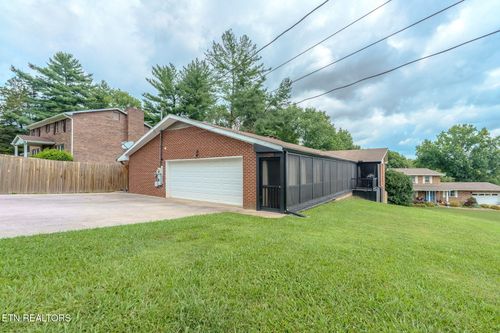 1414 Rosalyn Dr, Knoxville, TN, 37914-5638 | Card Image
