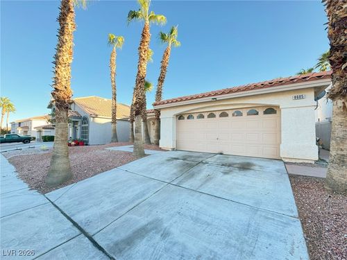 8605 Copper Mine Ave, Las Vegas, NV, 89129-7629 | Card Image