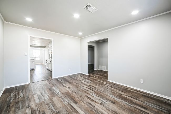 815 38 Th St Se, House other with 5 bedrooms, 3 bathrooms and null parking in Paris TX | Image 27