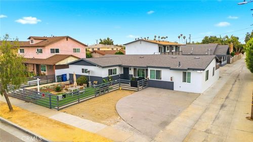6221 Corona Ave, Bell Gardens, CA, 90201-1187 | Card Image