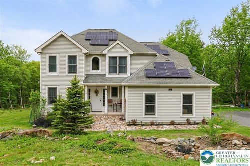 1392 Whispering Hills Ct, Effort, PA, 18330-7769 | Card Image