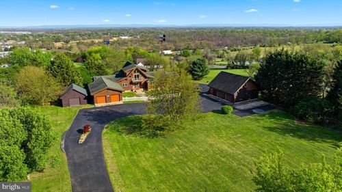 2 Digit Ln, Bunker Hill, WV, 25413-3477 | Card Image