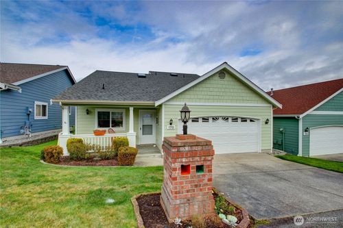 170 NW Nw 13th Ct, Oak Harbor, WA, 98277-3810 | Card Image