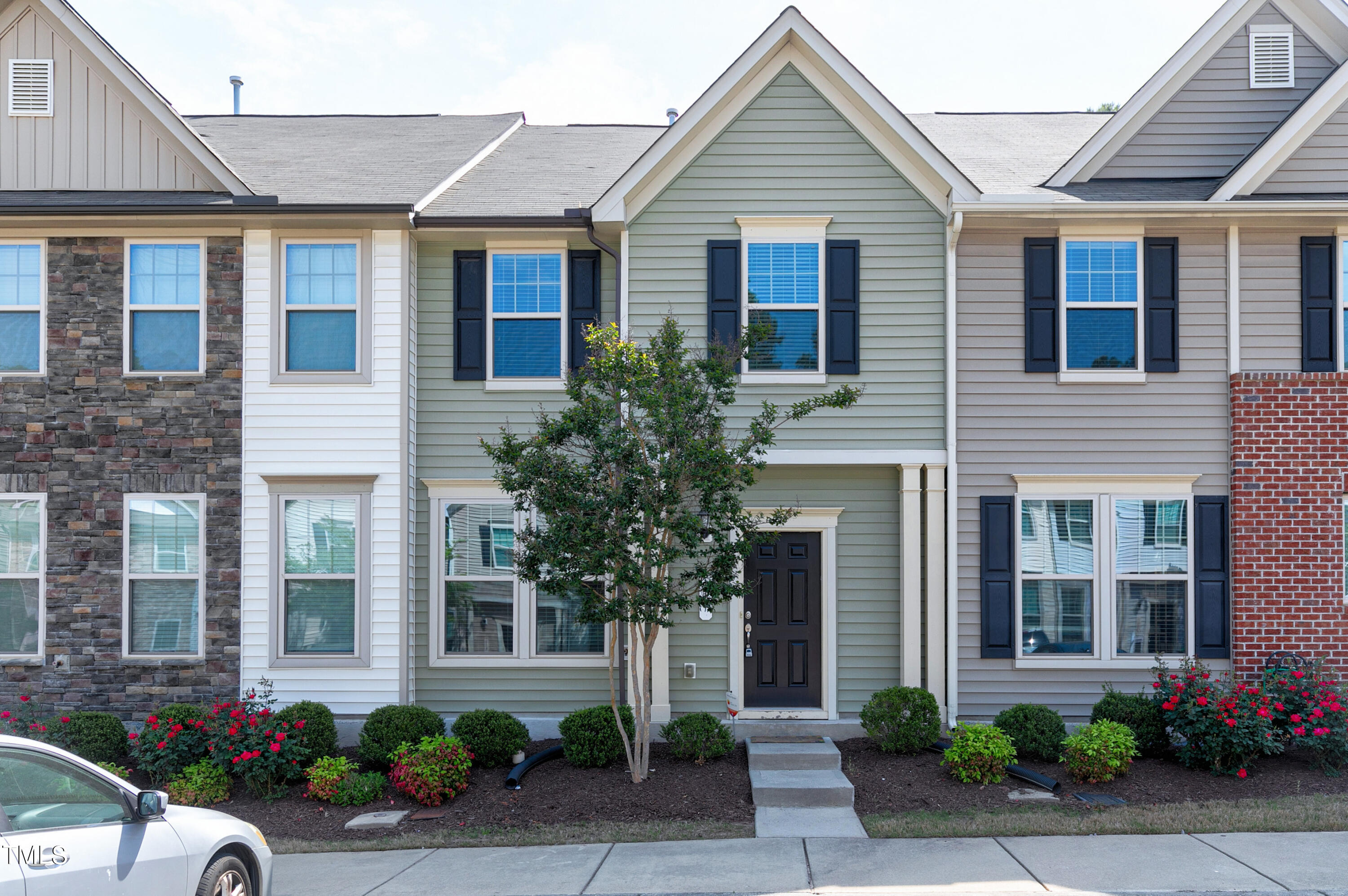 Holly Berry Ln, Durham, NC 27703